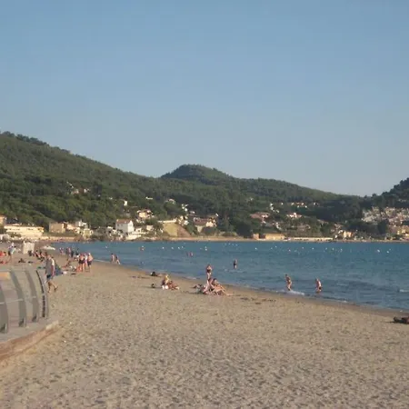 Le Marin Yourhosthelper